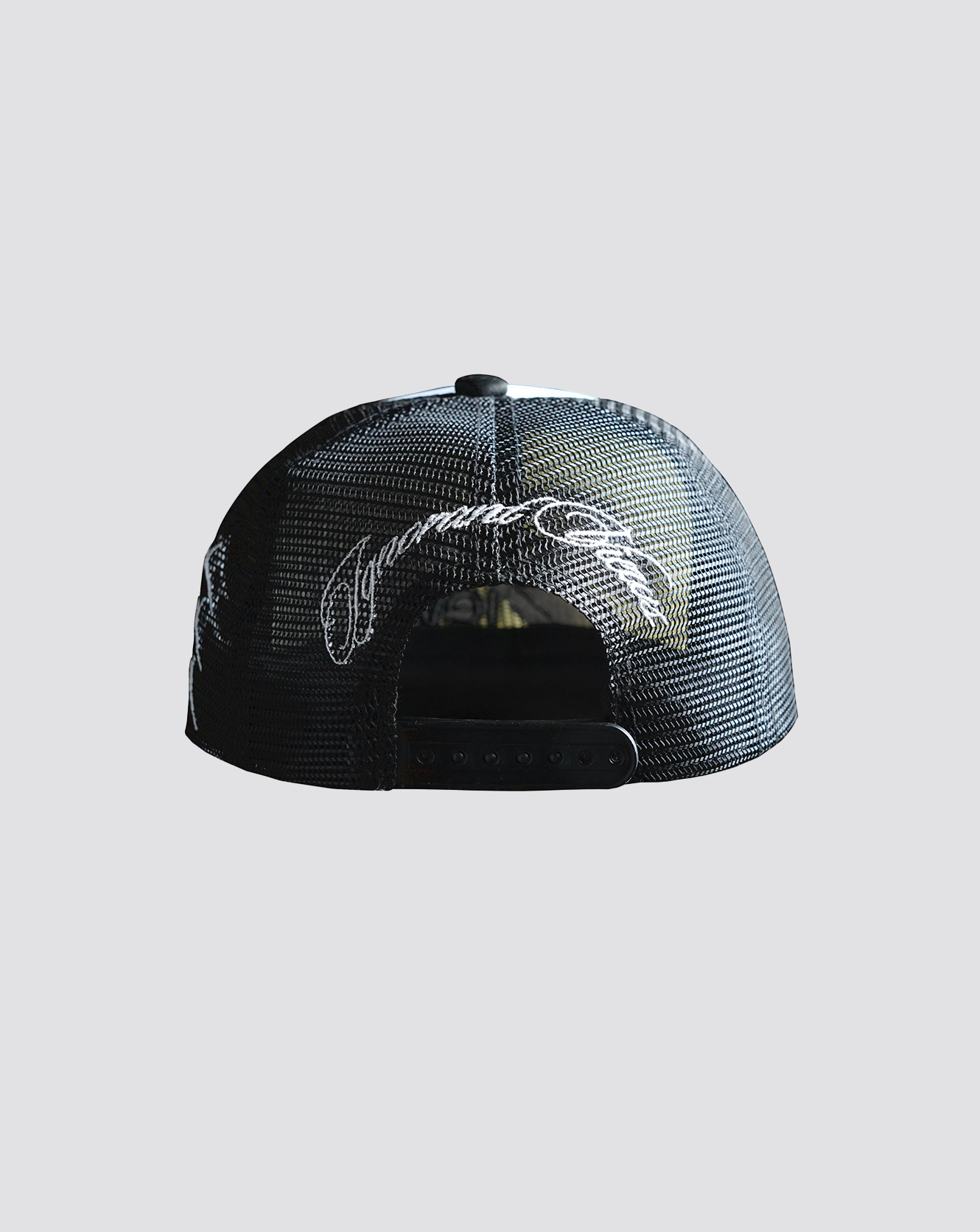 CONTRAST TRUCKER